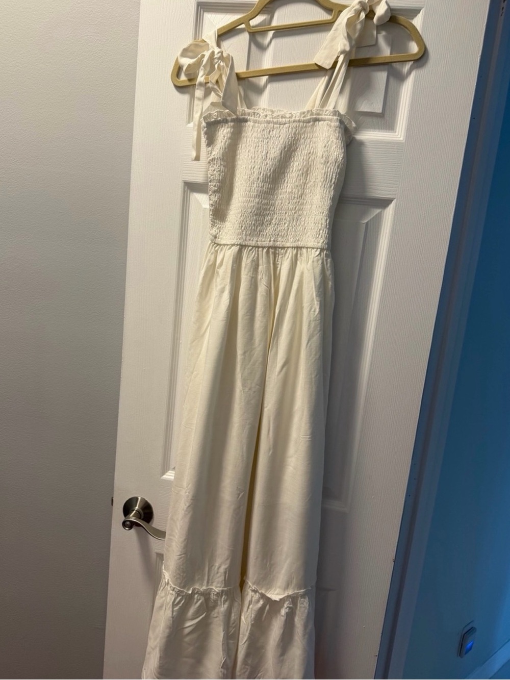 Zesica White Tie-Shoulder Smocked Maxi Dress in size XSmall NWOT
